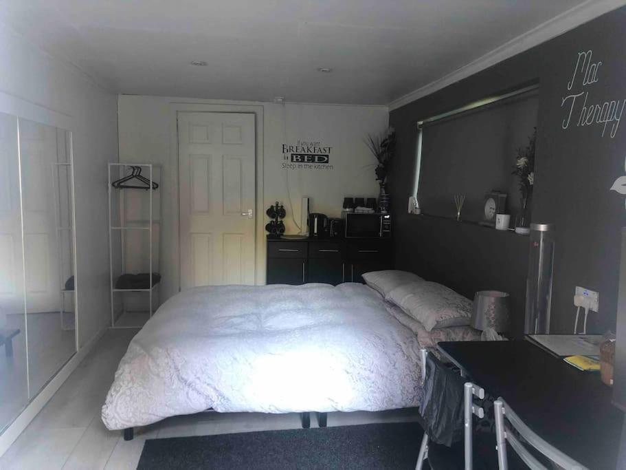 Belfast Private Room, En-Suite & Own Access Ngoại thất bức ảnh